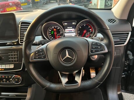 Mercedes-Benz GLE GLE 350 D 4MATIC AMG LINE 27