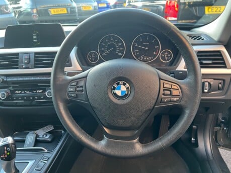 BMW 3 Series 320D SE 28