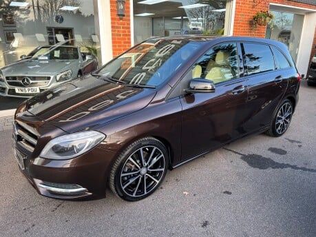 Mercedes-Benz B Class B220 CDI SPORT 3