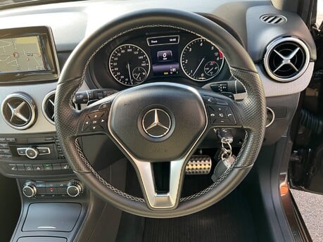 Mercedes-Benz B Class B220 CDI SPORT 26