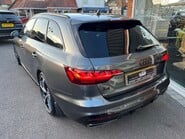 Audi A4 AVANT TFSI S LINE BLACK EDITION MHEV 11