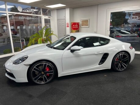 Porsche 718 CAYMAN S PDK 3