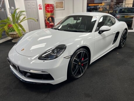 Porsche 718 CAYMAN S PDK 1