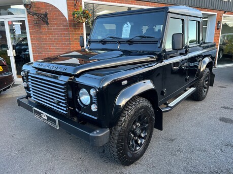 Land Rover Defender 110 TD XS DCB 2