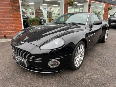 Aston Martin Vanquish V12 S