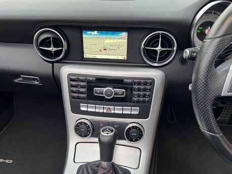 Mercedes-Benz SLK 2.1 SLK250 CDI AMG Sport Convertible 2dr Diesel G-Tronic+ Euro 5 (s/s) (204 30