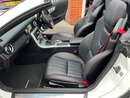 Mercedes-Benz SLK 2.1 SLK250 CDI AMG Sport Convertible 2dr Diesel G-Tronic+ Euro 5 (s/s) (204 32