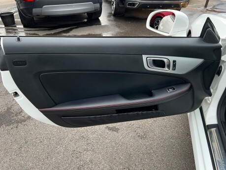 Mercedes-Benz SLK 2.1 SLK250 CDI AMG Sport Convertible 2dr Diesel G-Tronic+ Euro 5 (s/s) (204 35