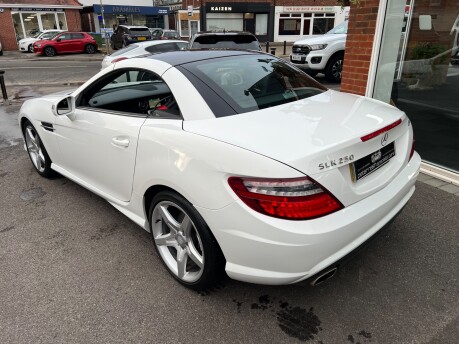 Mercedes-Benz SLK 2.1 SLK250 CDI AMG Sport Convertible 2dr Diesel G-Tronic+ Euro 5 (s/s) (204 41