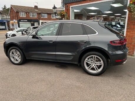 Porsche Macan 3.0 TD V6 S SUV 5dr Diesel PDK 4WD Euro 6 (s/s) (258 ps) 5