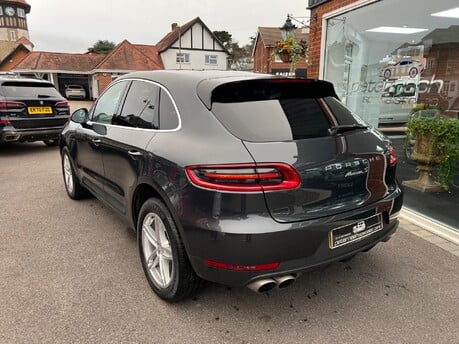 Porsche Macan 3.0 TD V6 S SUV 5dr Diesel PDK 4WD Euro 6 (s/s) (258 ps) 17