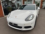 Porsche Panamera 3.0D V6 Hatchback 5dr Diesel TiptronicS Euro 5 (s/s) (300 ps) 12