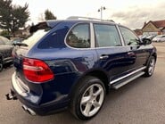 Porsche Cayenne D TIPTRONIC S 9