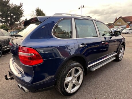 Porsche Cayenne D TIPTRONIC S 9