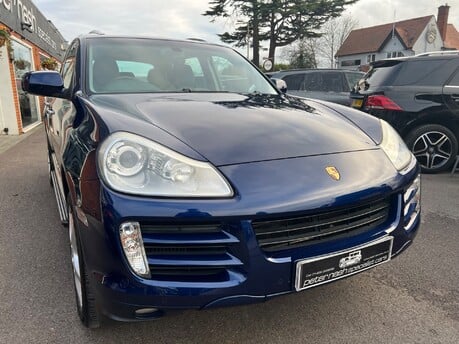 Porsche Cayenne D TIPTRONIC S 12