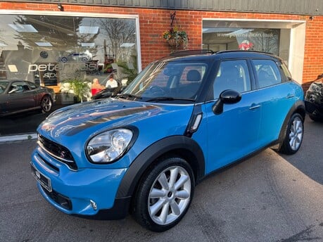 Mini Countryman 2.0 Cooper SD SUV 5dr Diesel Auto Euro 5 (143 ps) 2