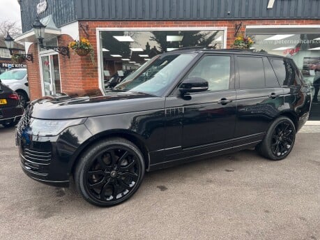 Land Rover Range Rover 3.0 SD V6 Vogue SE SUV 5dr Diesel Auto 4WD Euro 6 (s/s) (275 ps) 3