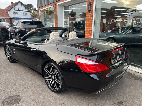 Mercedes-Benz SL Series 3.0 SL400 AMG Sport Convertible 2dr Petrol G-Tronic Euro 6 (s/s) (333 ps) 11