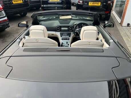 Mercedes-Benz SL Series 3.0 SL400 AMG Sport Convertible 2dr Petrol G-Tronic Euro 6 (s/s) (333 ps) 15