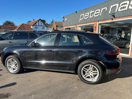 Porsche Macan 2.0T SUV 5dr Petrol PDK 4WD Euro 6 (s/s) (237 ps) 5