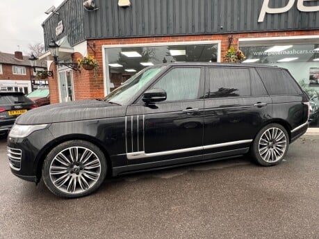 Land Rover Range Rover V8 P565 SVAUTOBIOGRAPHY LWB 2