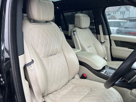 Land Rover Range Rover V8 P565 SVAUTOBIOGRAPHY LWB 18