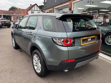 Land Rover Discovery Sport 2.0 TD4 SE Tech SUV 5dr Diesel Auto 4WD Euro 6 (s/s) (180 ps) 10