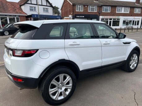 Land Rover Range Rover Evoque 2.0 TD4 SE Tech SUV 5dr Diesel Auto 4WD Euro 6 (s/s) (180 ps) 9