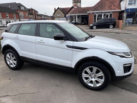 Land Rover Range Rover Evoque 2.0 TD4 SE Tech SUV 5dr Diesel Auto 4WD Euro 6 (s/s) (180 ps) 10