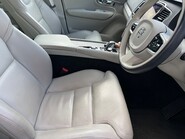 Volvo XC90 2.0 B5 MHEV Plus SUV 5dr Petrol Hybrid Auto 4WD Euro 6 (s/s) (250 ps) 24