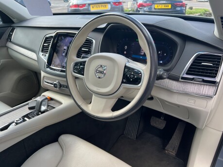 Volvo XC90 2.0 B5 MHEV Plus SUV 5dr Petrol Hybrid Auto 4WD Euro 6 (s/s) (250 ps) 28