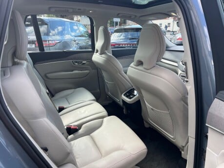 Volvo XC90 2.0 B5 MHEV Plus SUV 5dr Petrol Hybrid Auto 4WD Euro 6 (s/s) (250 ps) 36
