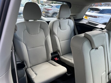 Volvo XC90 2.0 B5 MHEV Plus SUV 5dr Petrol Hybrid Auto 4WD Euro 6 (s/s) (250 ps) 41