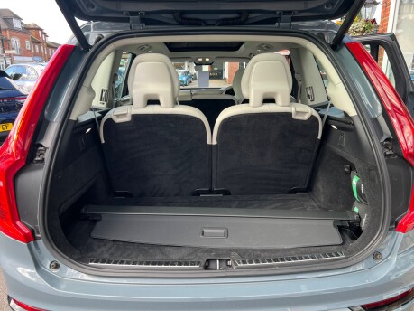 Volvo XC90 2.0 B5 MHEV Plus SUV 5dr Petrol Hybrid Auto 4WD Euro 6 (s/s) (250 ps) 44