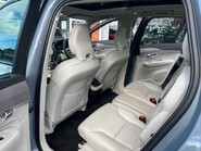 Volvo XC90 2.0 B5 MHEV Plus SUV 5dr Petrol Hybrid Auto 4WD Euro 6 (s/s) (250 ps) 46