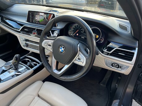 BMW 7 Series 750I M SPORT 25