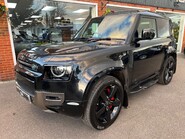 Land Rover Defender 3.0 D300 MHEV X SUV 3dr Diesel Auto 4WD Euro 6 (s/s) (300 ps) 2