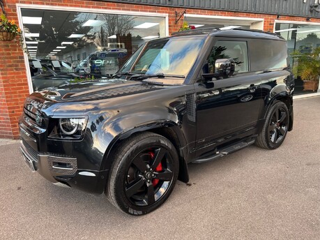 Land Rover Defender 3.0 D300 MHEV X SUV 3dr Diesel Auto 4WD Euro 6 (s/s) (300 ps) 3