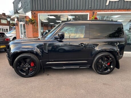 Land Rover Defender 3.0 D300 MHEV X SUV 3dr Diesel Auto 4WD Euro 6 (s/s) (300 ps) 5