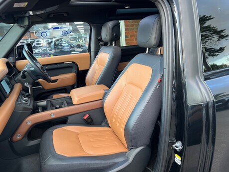 Land Rover Defender 3.0 D300 MHEV X SUV 3dr Diesel Auto 4WD Euro 6 (s/s) (300 ps) 48