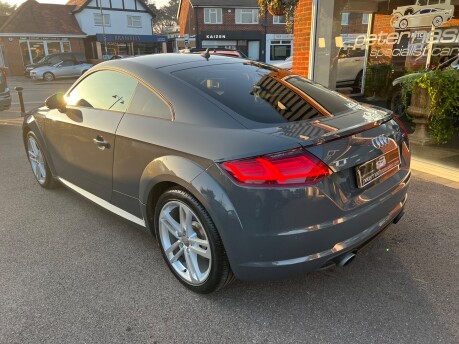 Audi TT 2.0 TFSI Sport Coupe 3dr Petrol S Tronic quattro Euro 6 (s/s) (230 ps) 11