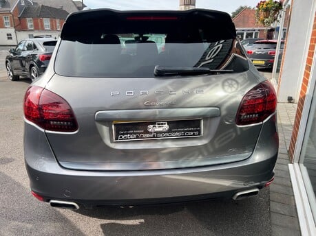 Porsche Cayenne 3.0 TD V6 SUV 5dr Diesel Tiptronic 4WD Euro 5 (s/s) (240 ps) 13