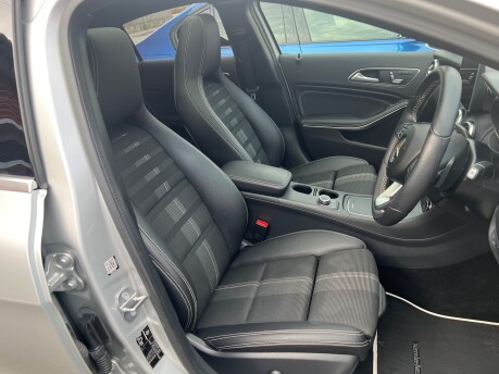 Mercedes-Benz A Class 2.1 A200d Sport Edition Plus Hatchback 5dr Diesel 7G-DCT Euro 6 (s/s) (136 2