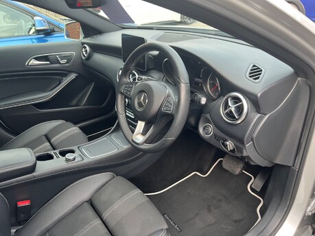 Mercedes-Benz A Class 2.1 A200d Sport Edition Plus Hatchback 5dr Diesel 7G-DCT Euro 6 (s/s) (136 44