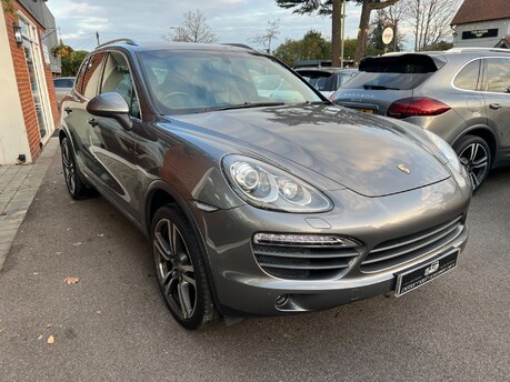 Porsche Cayenne 4.8 S SUV 5dr Petrol TiptronicS 4WD Euro 5 (s/s) (400 ps) 5