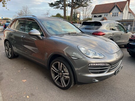 Porsche Cayenne 4.8 S SUV 5dr Petrol TiptronicS 4WD Euro 5 (s/s) (400 ps) 11