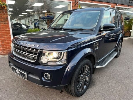 Land Rover Discovery 3.0 SD V6 Graphite SUV 5dr Diesel Auto 4WD Euro 6 (s/s) (256 bhp)