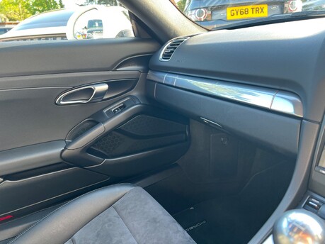 Porsche Cayman 2.7 981 Coupe 2dr Petrol Manual Euro 6 (s/s) (275 ps) 30