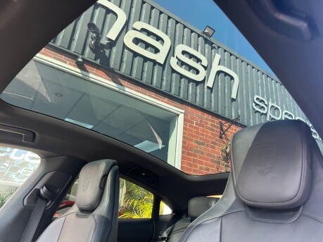 Porsche Taycan Performance Plus 93.4kWh 4S Saloon 4dr Electric Auto 4WD (571ps) 14