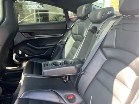 Porsche Taycan Performance Plus 93.4kWh 4S Saloon 4dr Electric Auto 4WD (571ps) 17